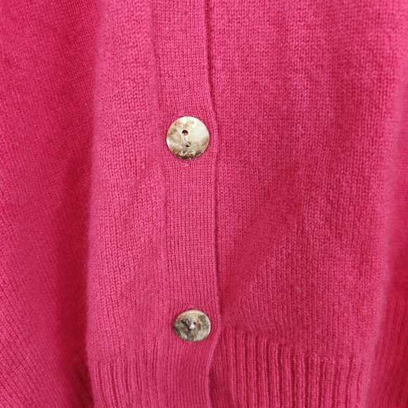 J. Mclaughlin Long Sleeve V-neck 100% Cashmere Button Up Cartigan Size Medium - Picture 8 of 13
